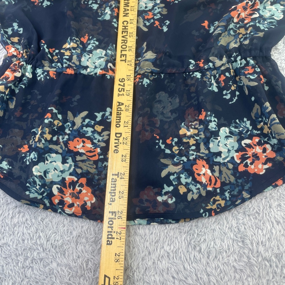 a.n.a Peplum Blouse Womens Large Navy Blue Floral Sheer Cap Sleeve V-Neck Top - Picture 6 of 6